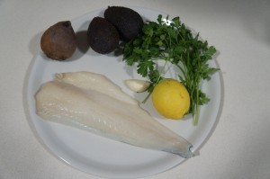 Ingredientes para hacer un tartar de bacalao.