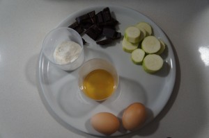 Ingredientes para el bizcocho de chocolate y calabacín