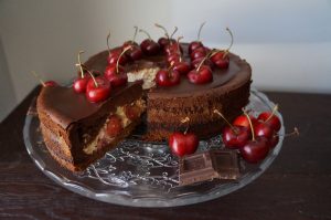 Cheesecake de cerezas y chocolate