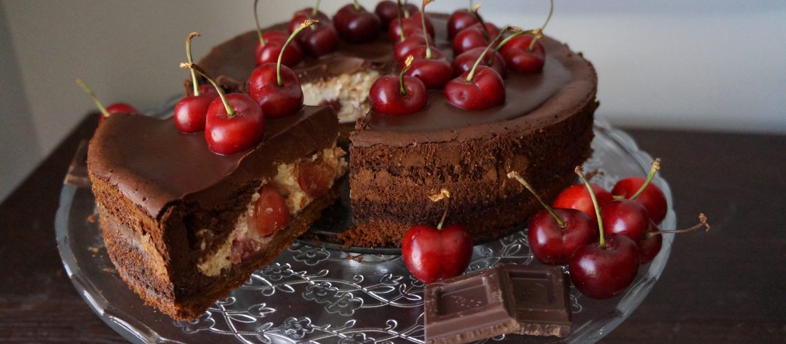 Cheesecake de cerezas y chocolate